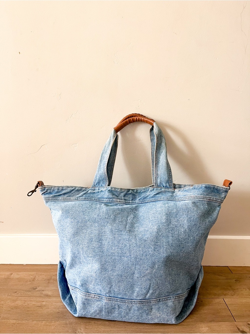 Vintage 80s Shane Light Wash Oversized Large Denim Tote Bag - Picture 4 of 14